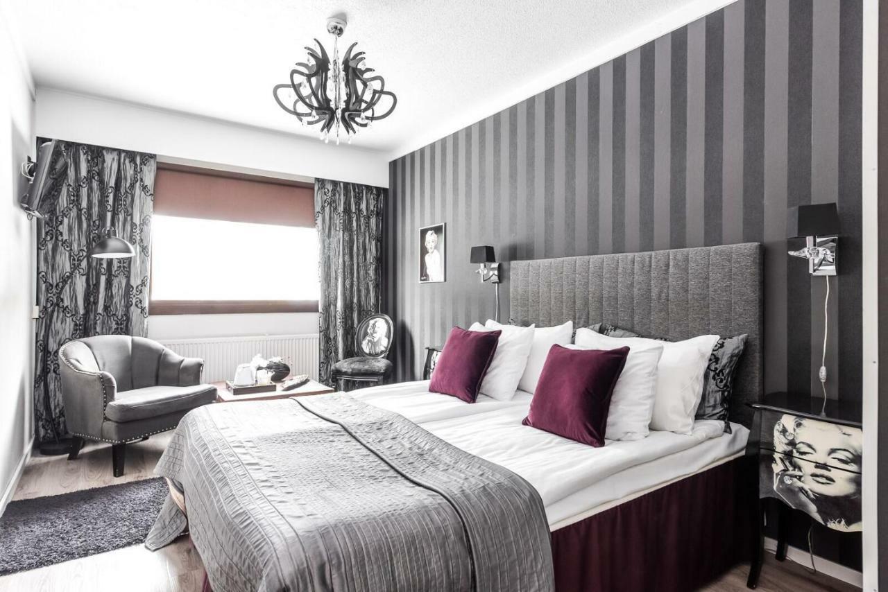 Hotel Kaeenpesae يليفيسكا المظهر الخارجي الصورة